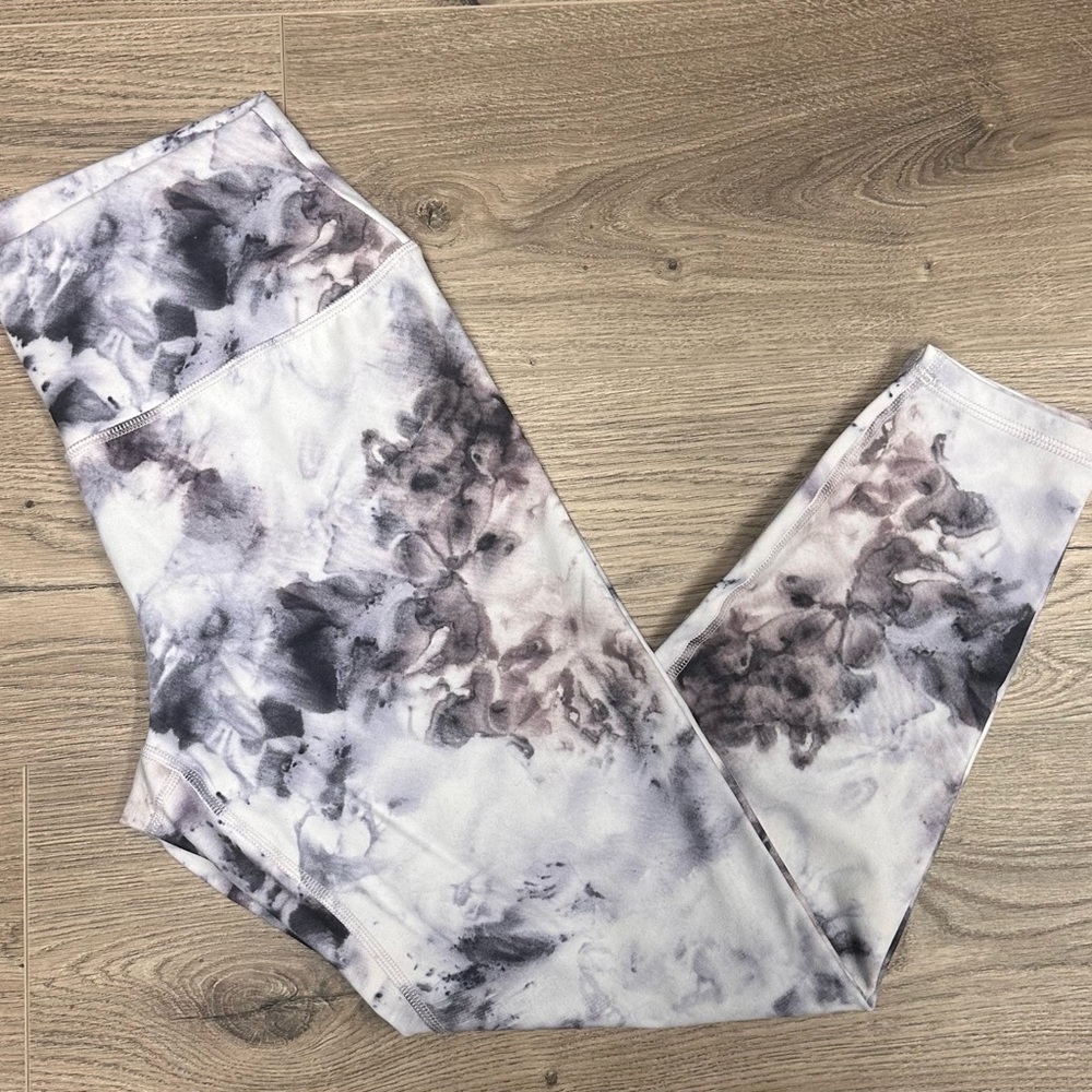 Stylish Tie-Dye Leggings